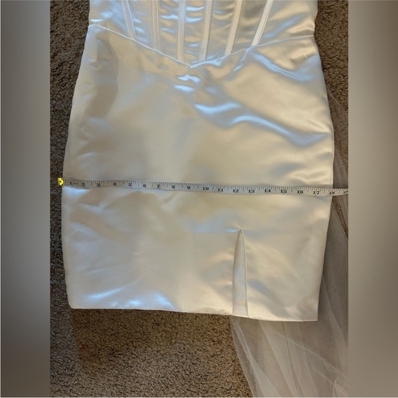 White Satin Bridal Mini Dress w/Removable Train – Vegas, Destination, Modern S/M - Picture 10 of 15